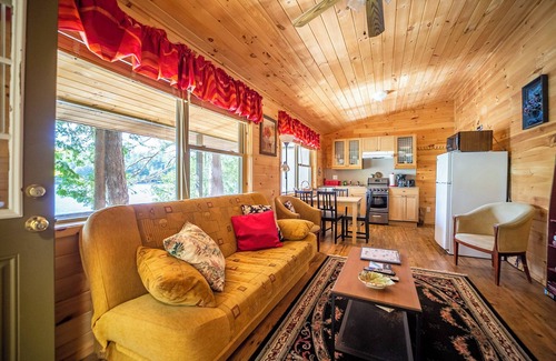 Long Lake Cabin | 'Water's Edge' 2 bedroom cottage overhanging the lake