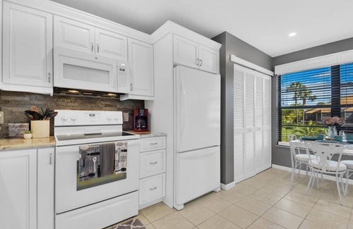 North Fort Myers Condo | Water's Edge at Admiralty Yacht & Racquet Club