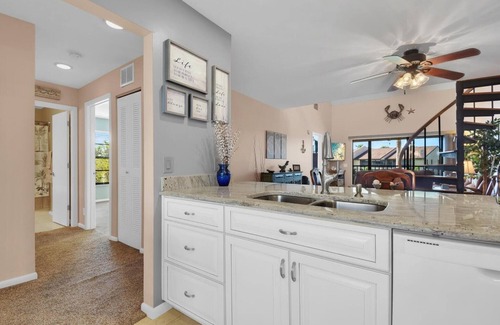 North Fort Myers Condo | Water's Edge at Admiralty Yacht & Racquet Club