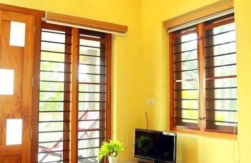 Nedumudy House | Water's Edge Villas, Luxury Backwater Luxury Hotel