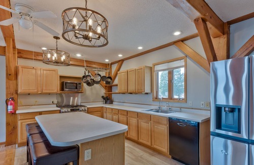 Marquette Cabin | Water Street Lodge! Waterfront 4 Bedroom, 4 Bath, Sleeps 12!