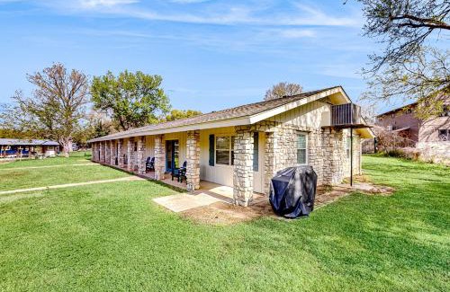 Kingsland House | Water View Haven