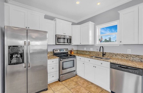 Sands House | Water Views/Heated Swimming Pool/Hot Tub/Boat Dock