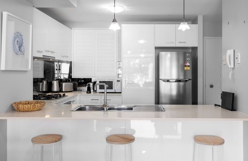 Bongaree Apartment | Water Views with a Splash of Luxury