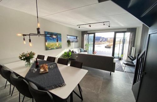 Balk House | Water Villa in Balk with Private Jetty, cleaning included