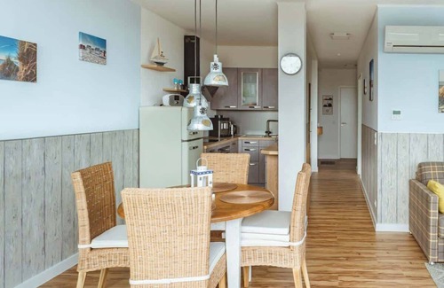 Barth Apartment | Waterbed Barth Summar