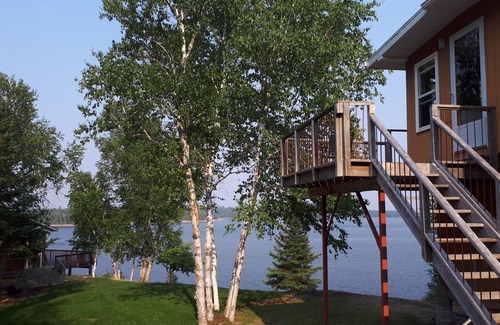 Northern Ontario House | Waterbury Guest Suite above garage