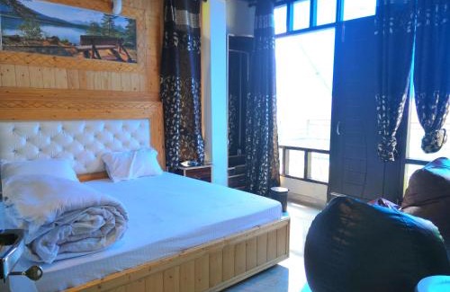 Shimla Apartment | Waterfall homestay mashobra