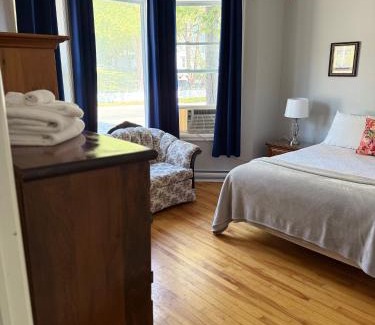 Waterford Valley Apartment | Waterfordbridge Apartments - 2 Bedroom Mainfloor