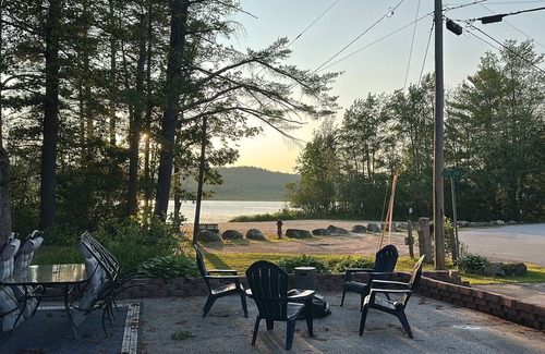 Dunbarton Cottage | Waterfront-2/1- Cozy Cottage -Adventure & Romance, Hiking, Kayaking-lots of fun