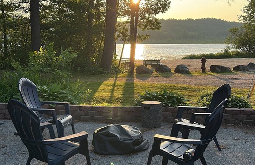 Dunbarton Cottage | Waterfront-2/1- Cozy Cottage -Adventure & Romance, Hiking, Kayaking-lots of fun
