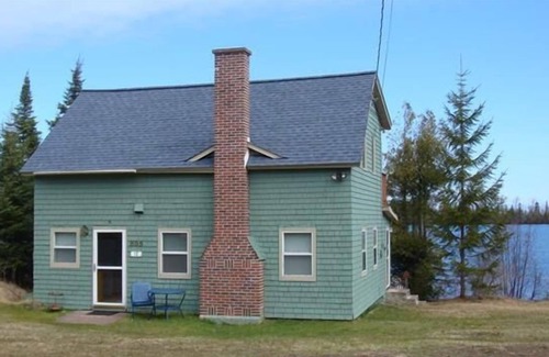 Copper Harbor Cabin | Waterfront 2 Br Cottage In Copper Harbor With Private Dock