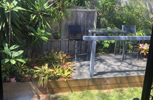 Southport Apartment | Waterfront 2Brm Villa Pet friendly.