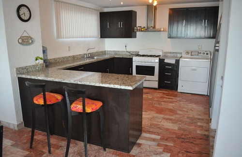 Zona Hotelera Condo | Waterfront 3 Bedroom Condo With 24 Hour Security