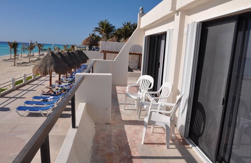Zona Hotelera Condo | Waterfront 3 Bedroom Condo With 24 Hour Security