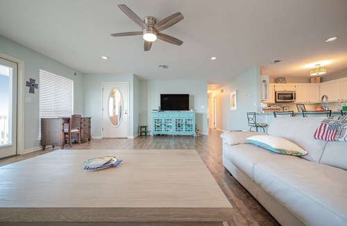 Rockport House | Waterfront 3BR/3BA on Copano Bay w/Private Fishing Pier