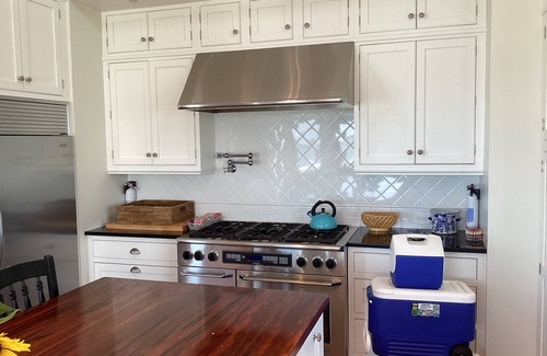 Hampton Bays House | Waterfront, 4 bedrooms, loft, den. Bay Beach, 3300 sft and 1800 sft of decks.
