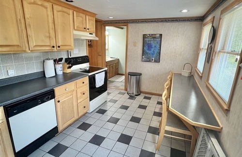 Raymond House | WATERFRONT 5 BEDROOM 2 BATH WITH DOCK AND BEACH