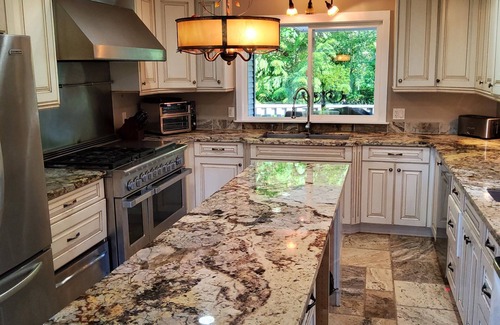 Garden Bay House | Waterfront 5 bedroom unit in house on Hotel Lake, Garden Bay B.C.