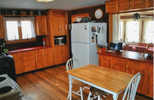 Clayton House | Waterfront 5 Bedroom Grindstone Island Farmhouse