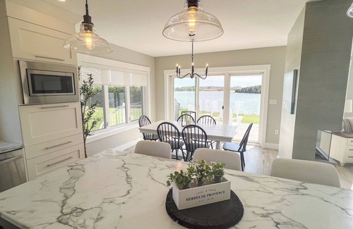 French River House | Waterfront, 5 Bedrooms, Kayaks and AC