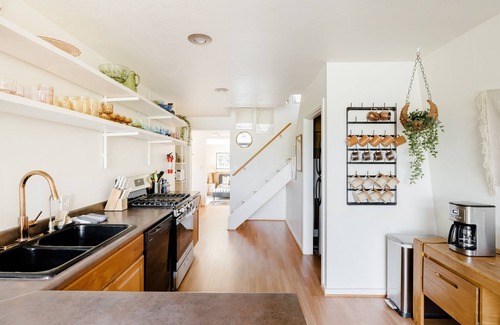 Cottonwood-Verde Village House | Waterfront A-Frame w/Mtn View, Pool, <15min to Old Town, Jerome, Vineyards