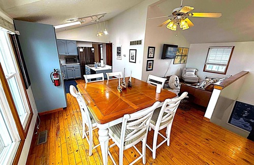 Huron House | Waterfront Beach Home-3Bdrms/2Bth-close to everything!
