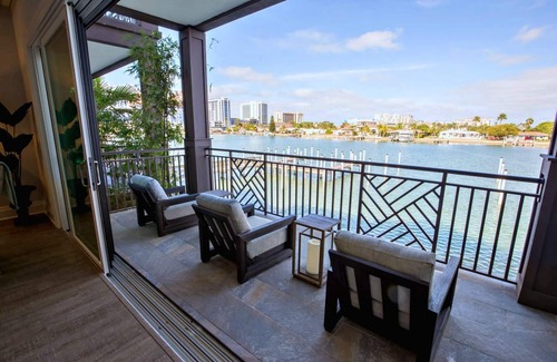 Clearwater Beach House | Waterfront Beachhouse Steps Away from Nation's #1 Beach