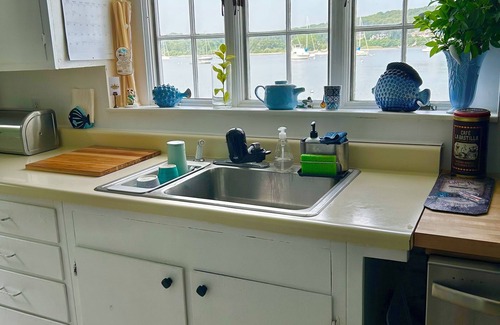 Northport House | Waterfront Beautiful Fun Beach House Sunsets Inspiring Peaceful 1hr NYC Wow