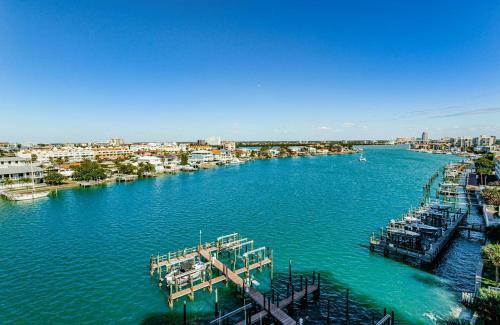 Clearwater Beach House | Waterfront Breeze Condo