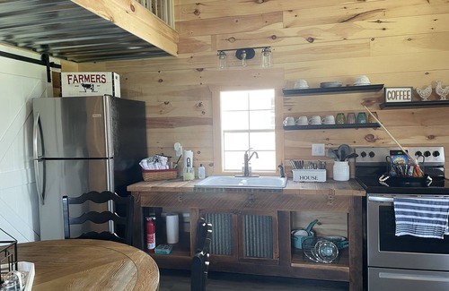 Mount Liberty Cabin | Waterfront Cabin Deep in Nature
