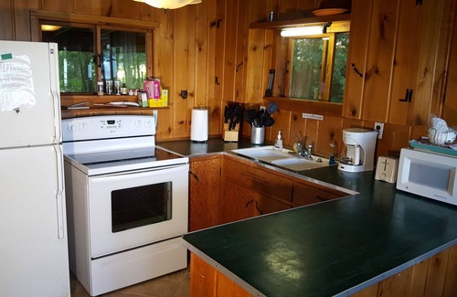 Arcadia Cottage | Waterfront Cabin, Great View, Private Beach, Sunsets