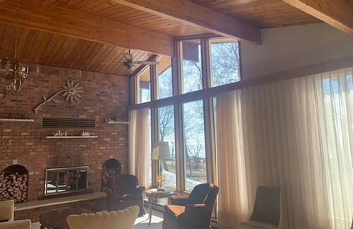 Saint Laurent Cabin | Waterfront cabin retreat