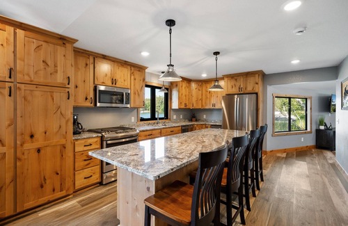 Crosslake House | Waterfront Cabin w/Bunkhouse on Whitefish Chain!
