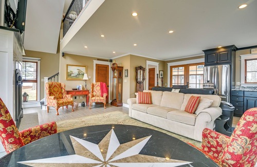Eddington Cabin | Waterfront Cabin w/Deck: Serene Eddington Escape