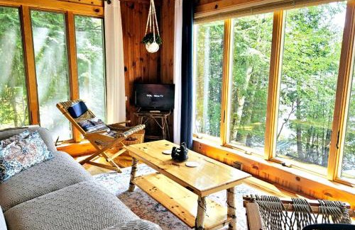 Belgrade House | Waterfront Cabin with Dock, Kayaks & Sunset Views on Great Pond in Belgrade, Maine