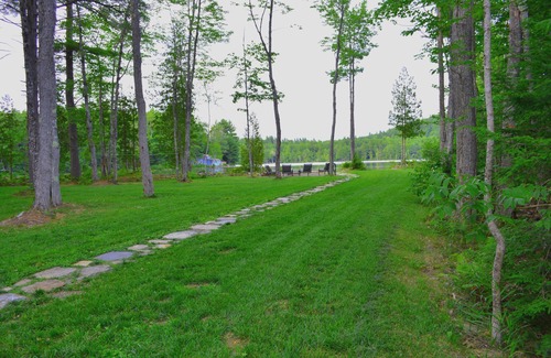 Eddington Cabin | Waterfront cabin with gorgeous bluff views