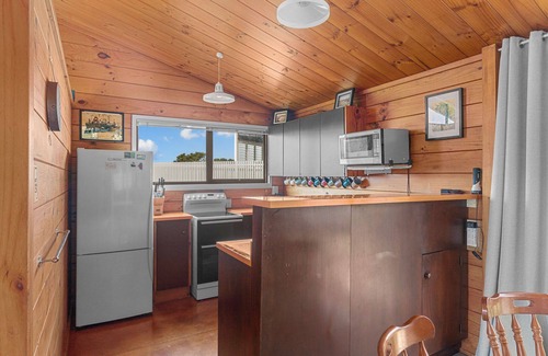 Snells Beach House | Waterfront Charm - Snells Beach Holiday Home