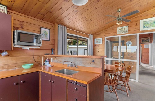 Snells Beach House | Waterfront Charm - Snells Beach Holiday Home