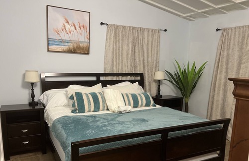 Shady Side House | Waterfront Community | Sleeps 6 | Game Room