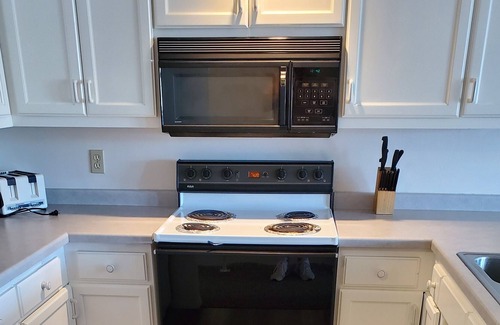 Algoma Condo | Waterfront condo by the Cresent beach