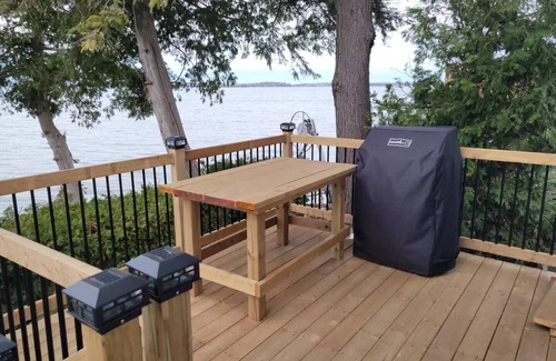 Scugog Cottage | Waterfront Cottage at south shore of Lake Scugog