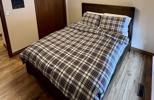 Ramara Cottage | Waterfront Cottage by the Lake Simcoe