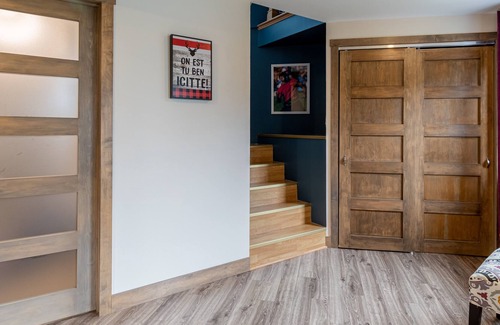 Sainte-Catherine-de-la-Jacques-Cartier Ski Chalet | Waterfront cottage, spa, kayaks and fire pit