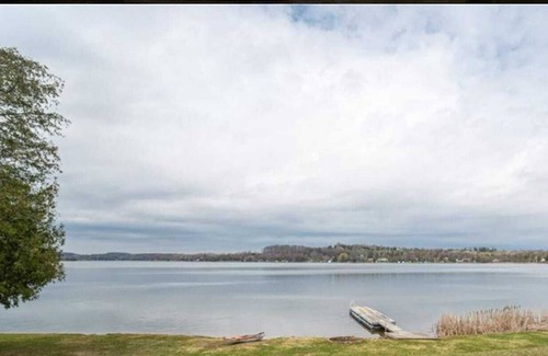 Selwyn Cottage | Waterfront Cottage close to city