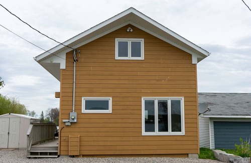 Leeds and the Thousand Islands Cottage | Waterfront Cottage in the 1000 Islands Gananoque