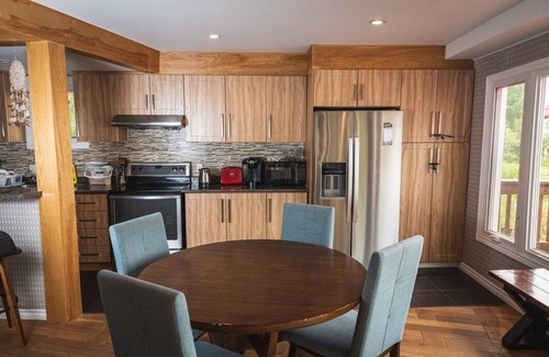 Scugog Cottage | 🏡Waterfront Cottage retreat– 1 hour from Toronto⭐