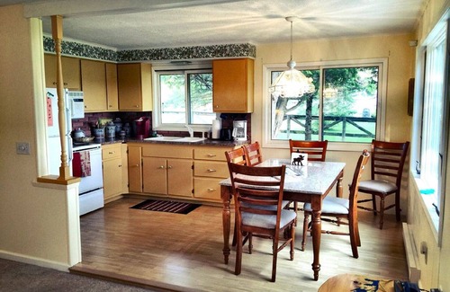 Cedarville Cottage | Waterfront Cottage w/dock in Les Chenaux Islands, Cedarville MI