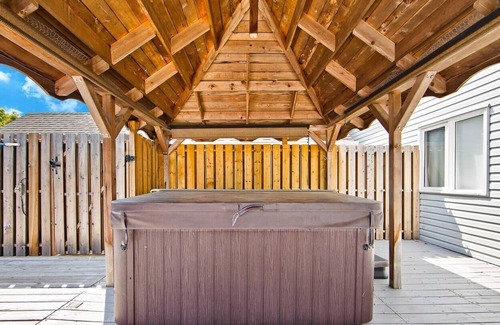 Quinte West Cottage | Waterfront Cottage with pool, hot tub & Fire Pit