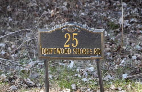 Kirkfield Cottage | Waterfront Cottage with Sunsets, BBQ and Yard